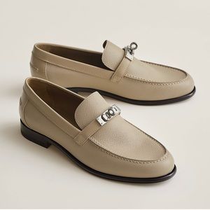 BNIB - never worn! Destin Loafer